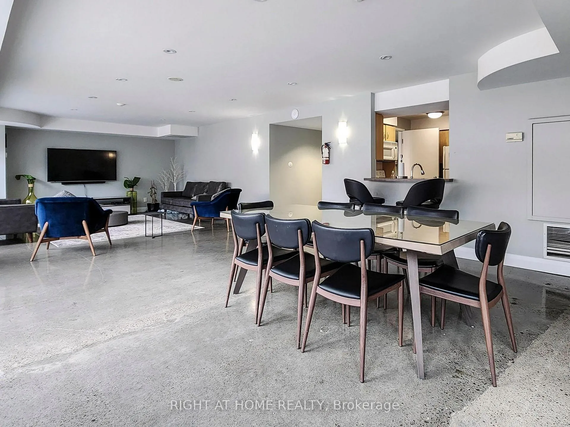Photo 32 of Unit 401, 255 Richmond Street E, Toronto, Moss Park — HOMEH