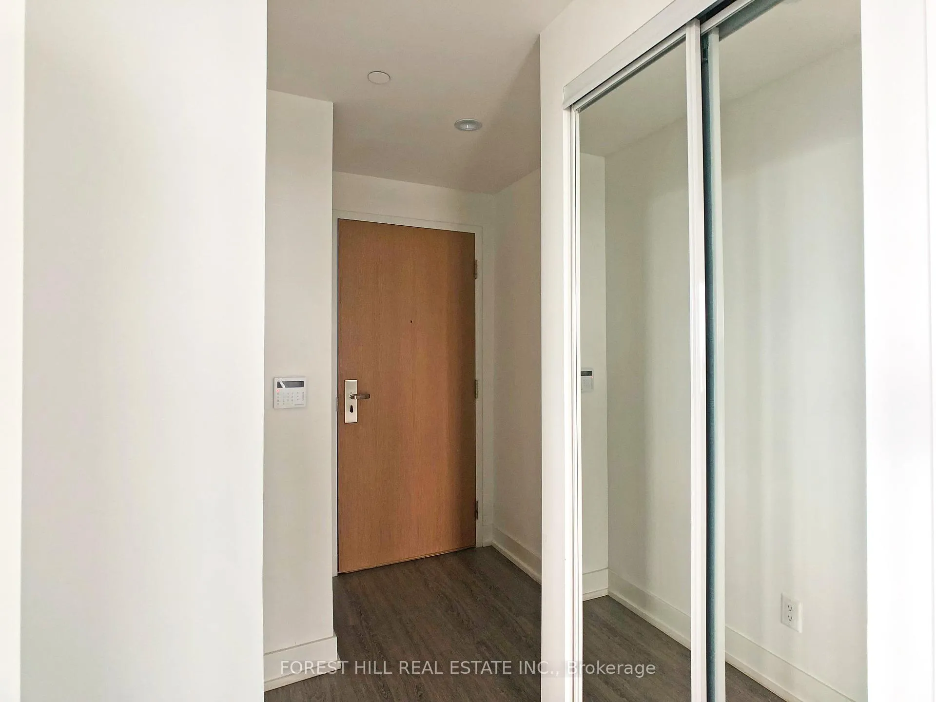 Photo 13 of Unit 5410, 7 Grenville Street, Toronto, Bay Street Corridor — HOMEH