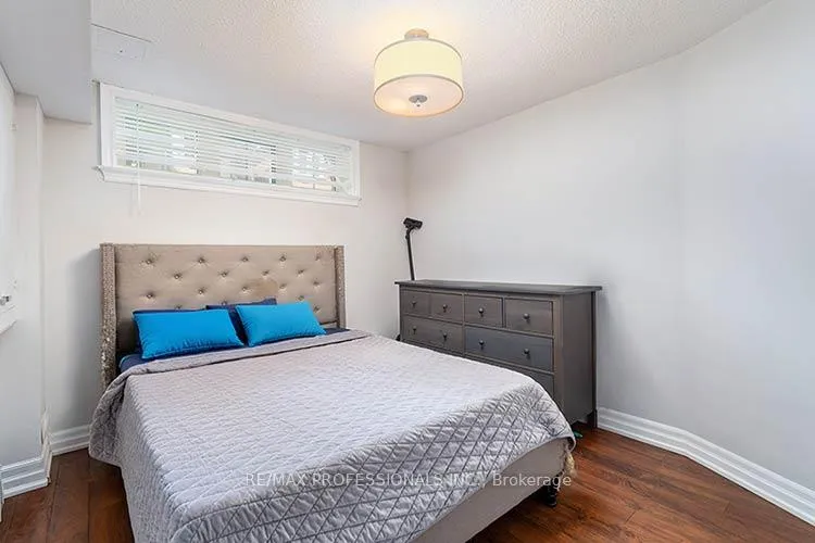 Photo 26 of 17 Algarve Crescent, Toronto, Weston-Pellam Park — HOMEH