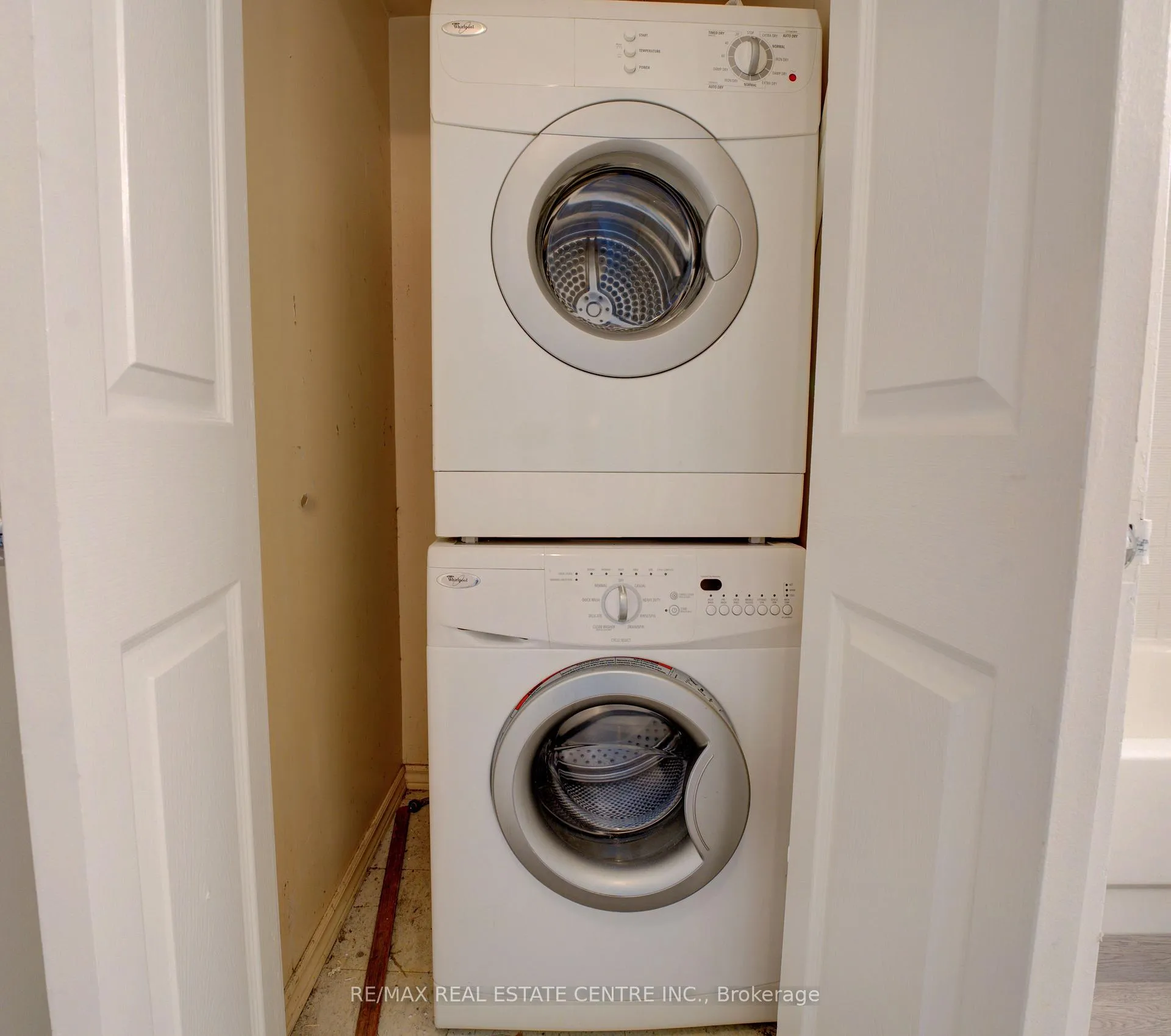Photo 27 of Unit 1405, 325 Webb Drive, Mississauga, City Centre — HOMEH