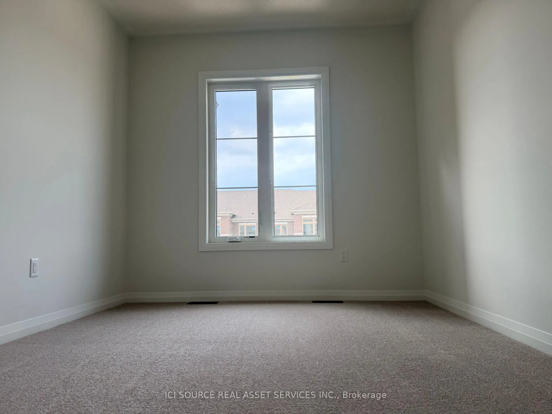 Photo 9 of 220 Hook Drive, Richmond Hill, Rural Richmond Hill — HOMEH
