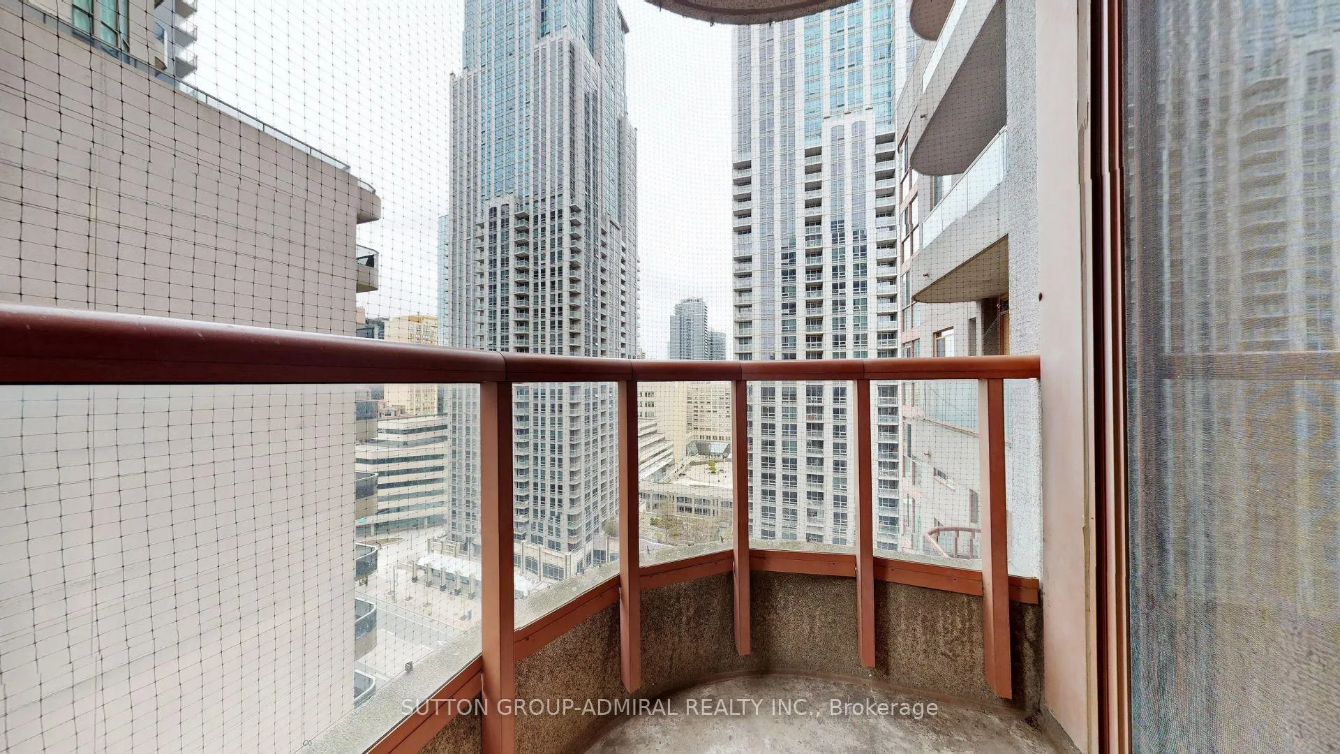 Photo 6 of Unit 1107, 736 Bay Street, Toronto, Bay Street Corridor — HOMEH