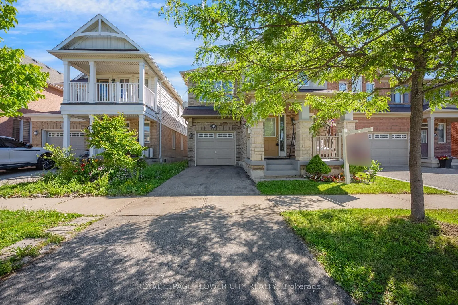 Photo 1 of 29 Klemscott Road, Brampton, Fletcher's Meadow — HOMEH