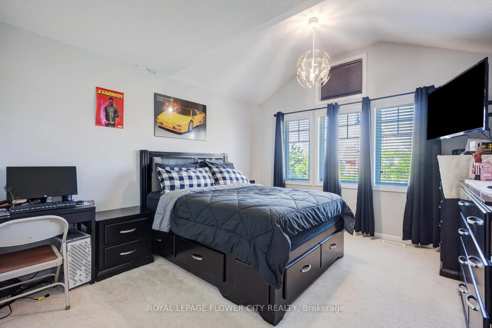 Photo 34 of 29 Klemscott Road, Brampton, Fletcher's Meadow — HOMEH