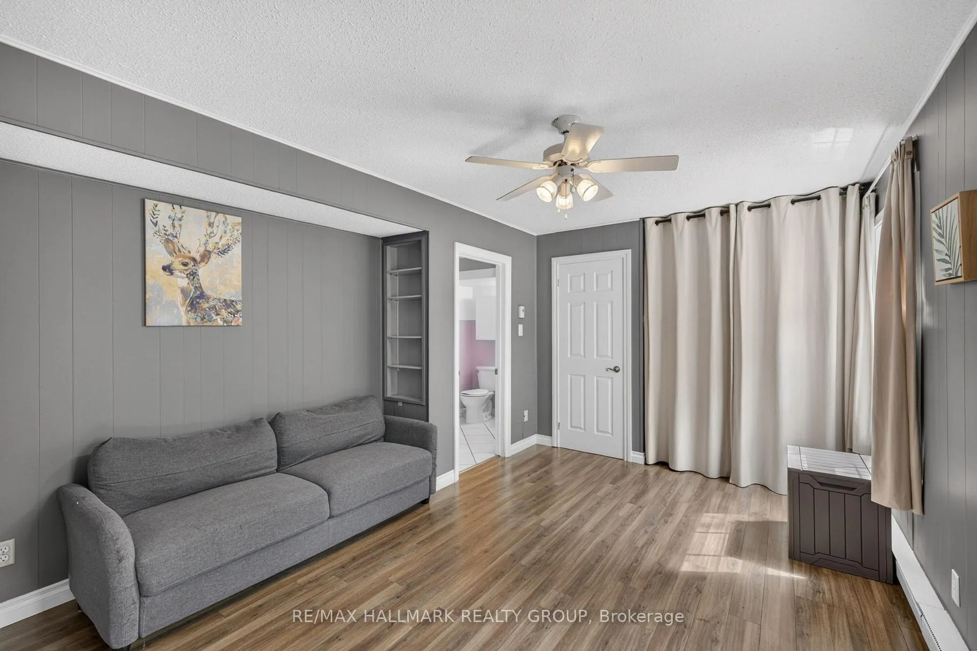 Photo 3 of 92 Appleby Private, Ottawa, Carleton Heights — HOMEH