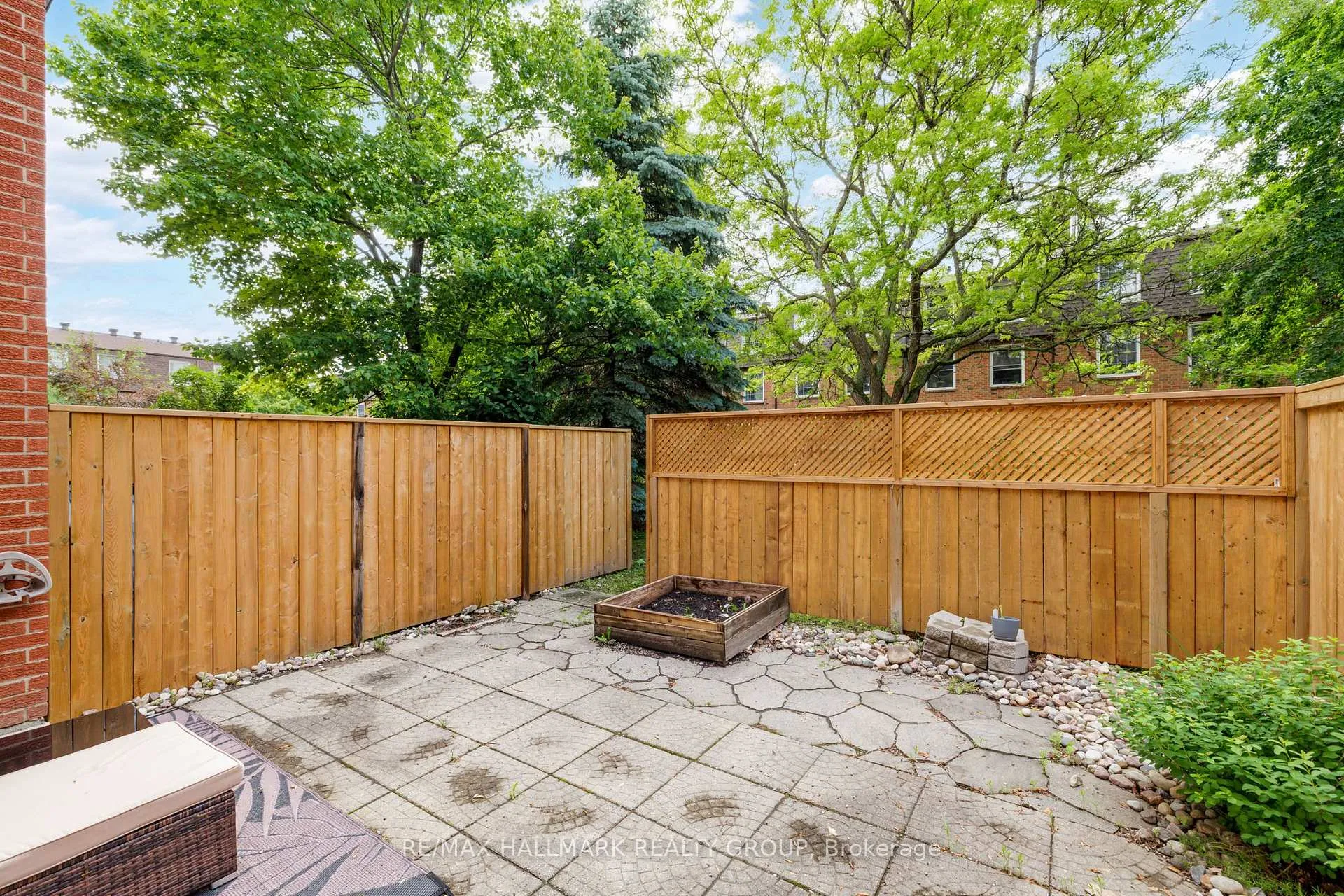 Photo 31 of 92 Appleby Private, Ottawa, Carleton Heights — HOMEH