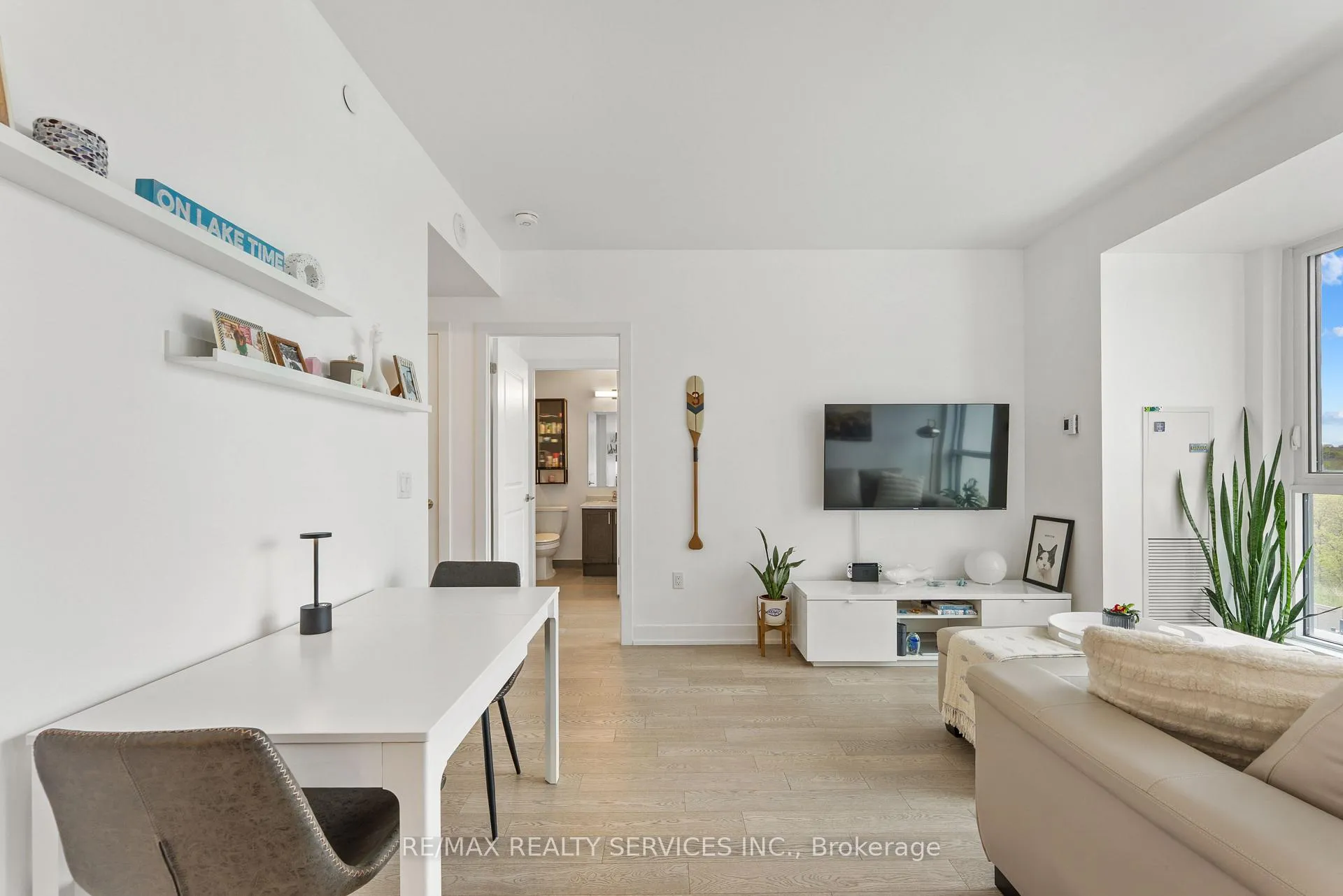 Photo 6 of Unit 314, 1063 Douglas Mccurdy Comn Circle, Mississauga, Lakeview — HOMEH