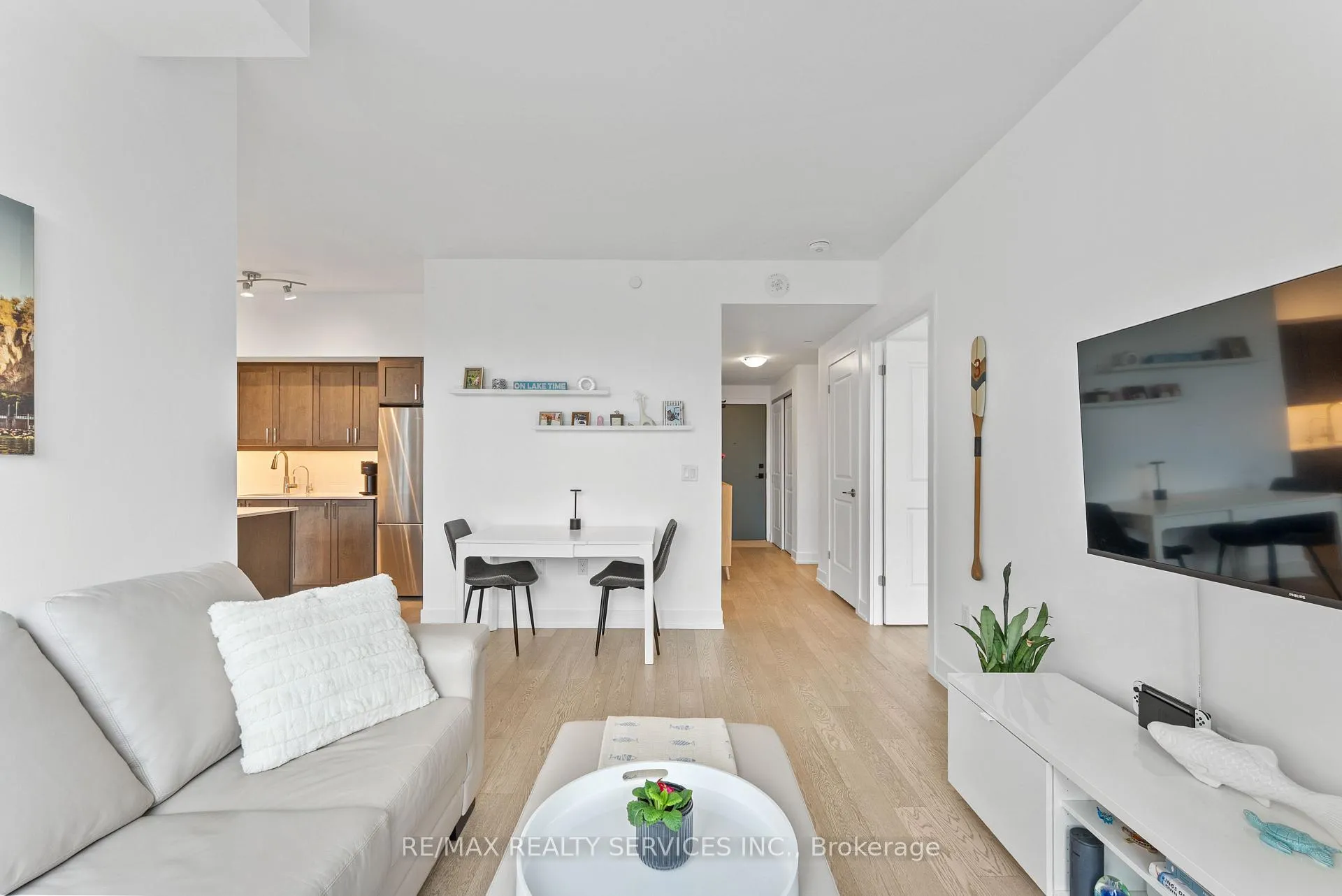Photo 12 of Unit 314, 1063 Douglas Mccurdy Comn Circle, Mississauga, Lakeview — HOMEH