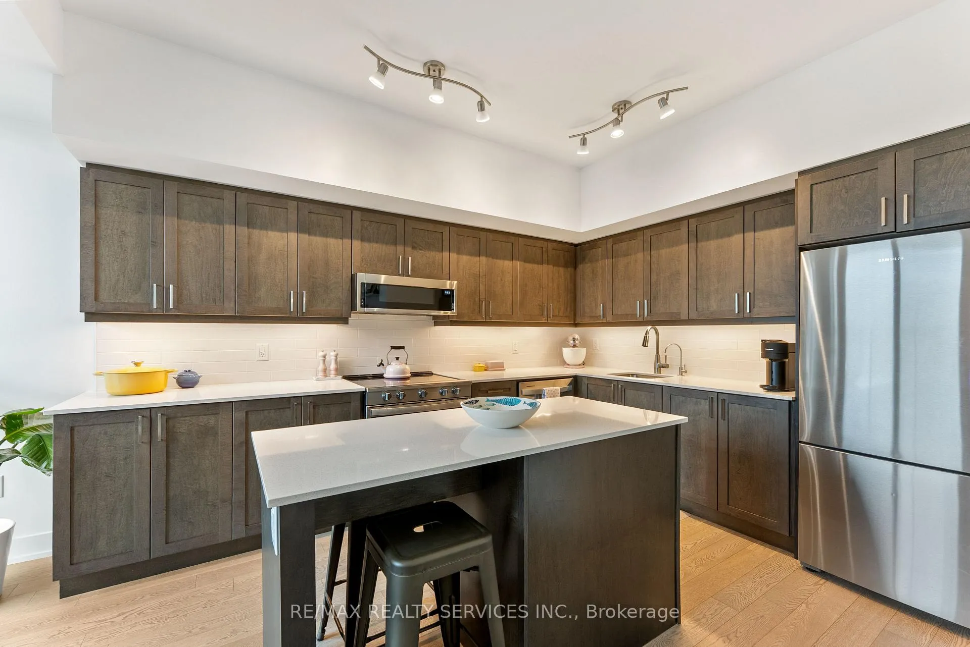 Photo 16 of Unit 314, 1063 Douglas Mccurdy Comn Circle, Mississauga, Lakeview — HOMEH
