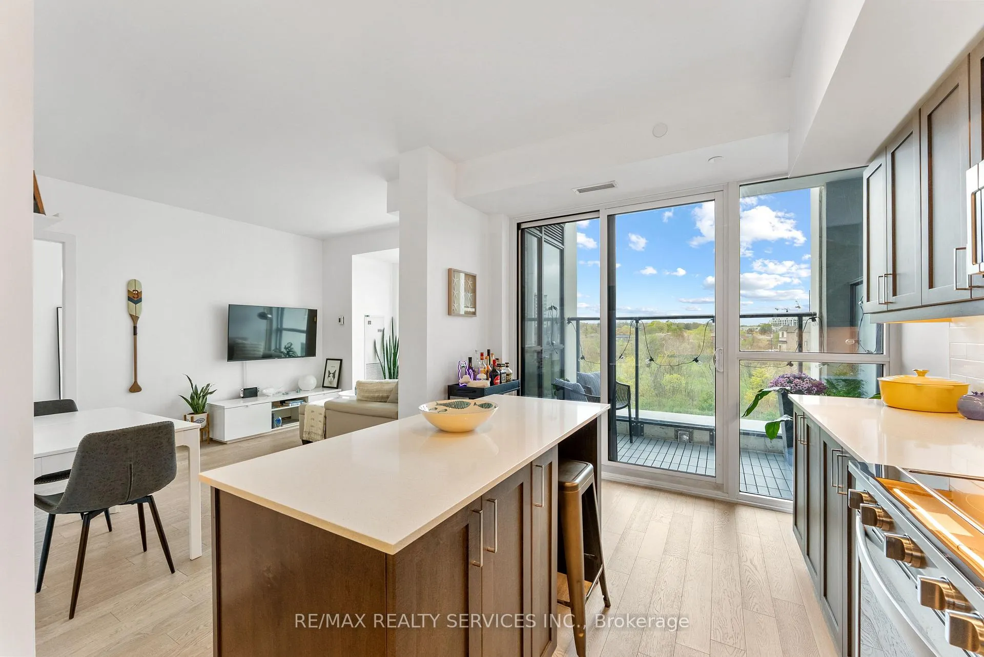 Photo 24 of Unit 314, 1063 Douglas Mccurdy Comn Circle, Mississauga, Lakeview — HOMEH