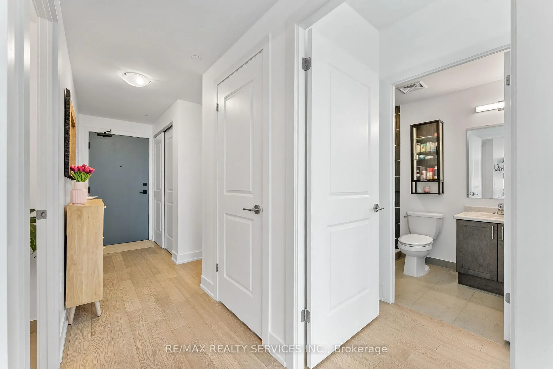 Photo 26 of Unit 314, 1063 Douglas Mccurdy Comn Circle, Mississauga, Lakeview — HOMEH