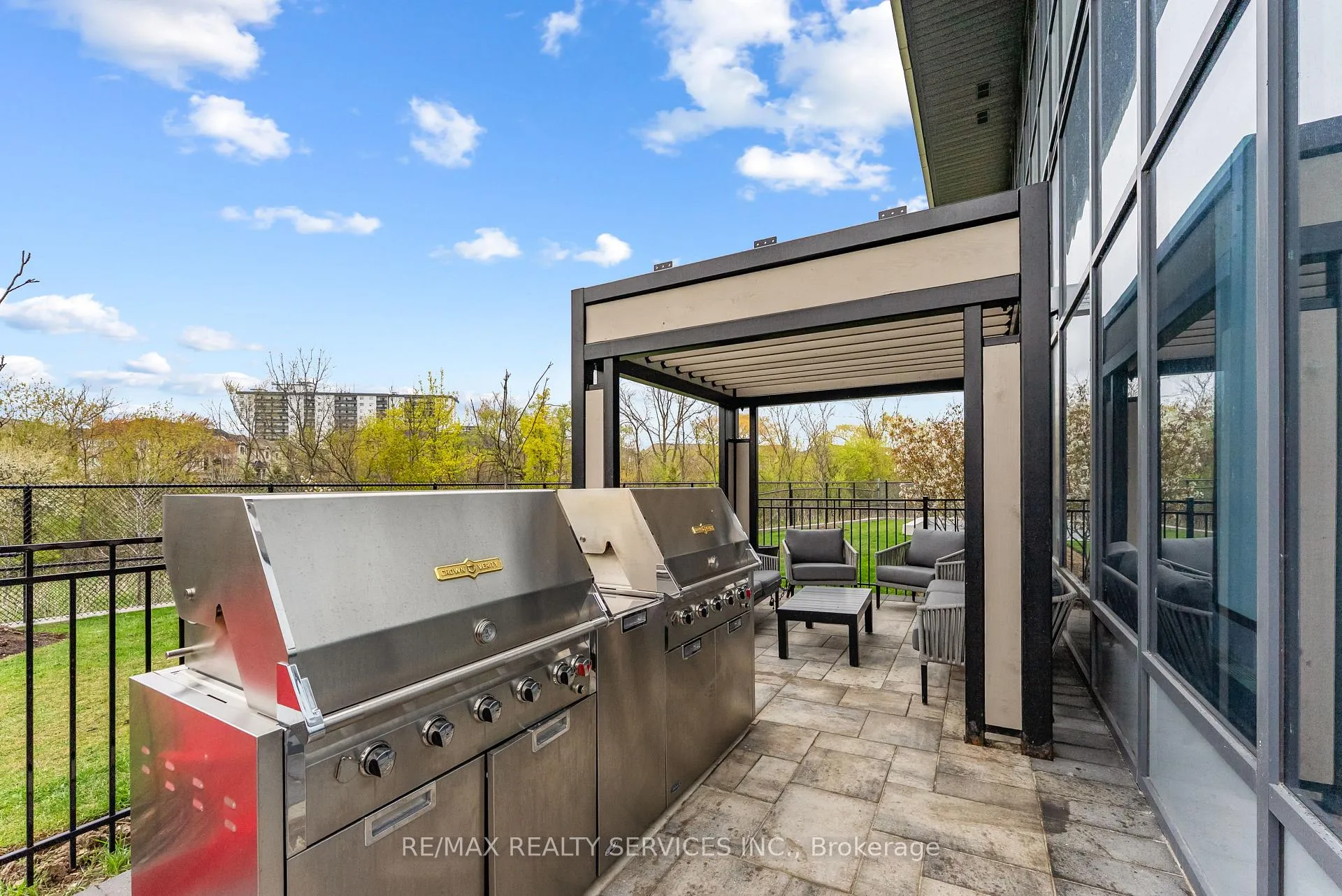 Photo 43 of Unit 314, 1063 Douglas Mccurdy Comn Circle, Mississauga, Lakeview — HOMEH