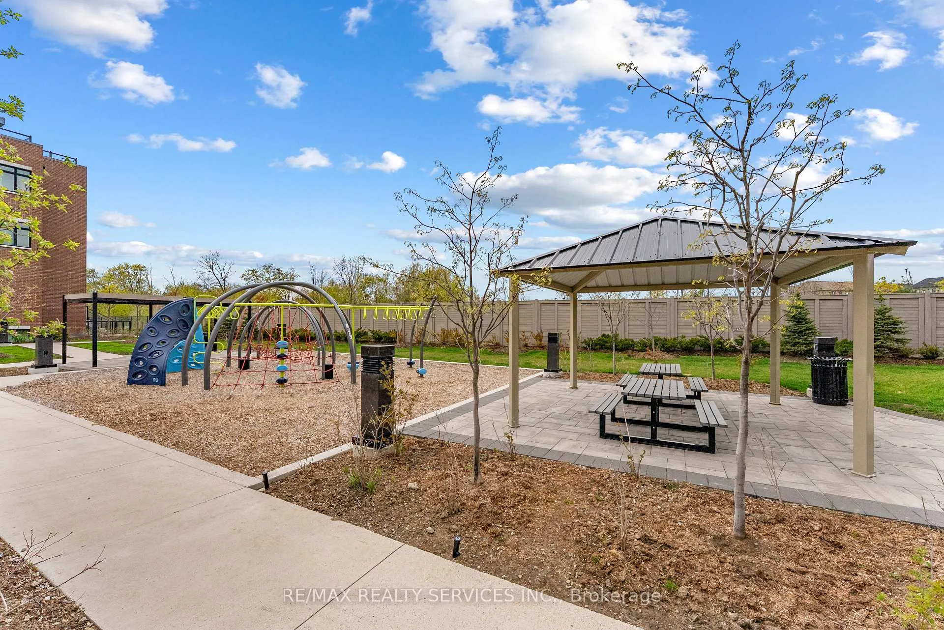 Photo 44 of Unit 314, 1063 Douglas Mccurdy Comn Circle, Mississauga, Lakeview — HOMEH