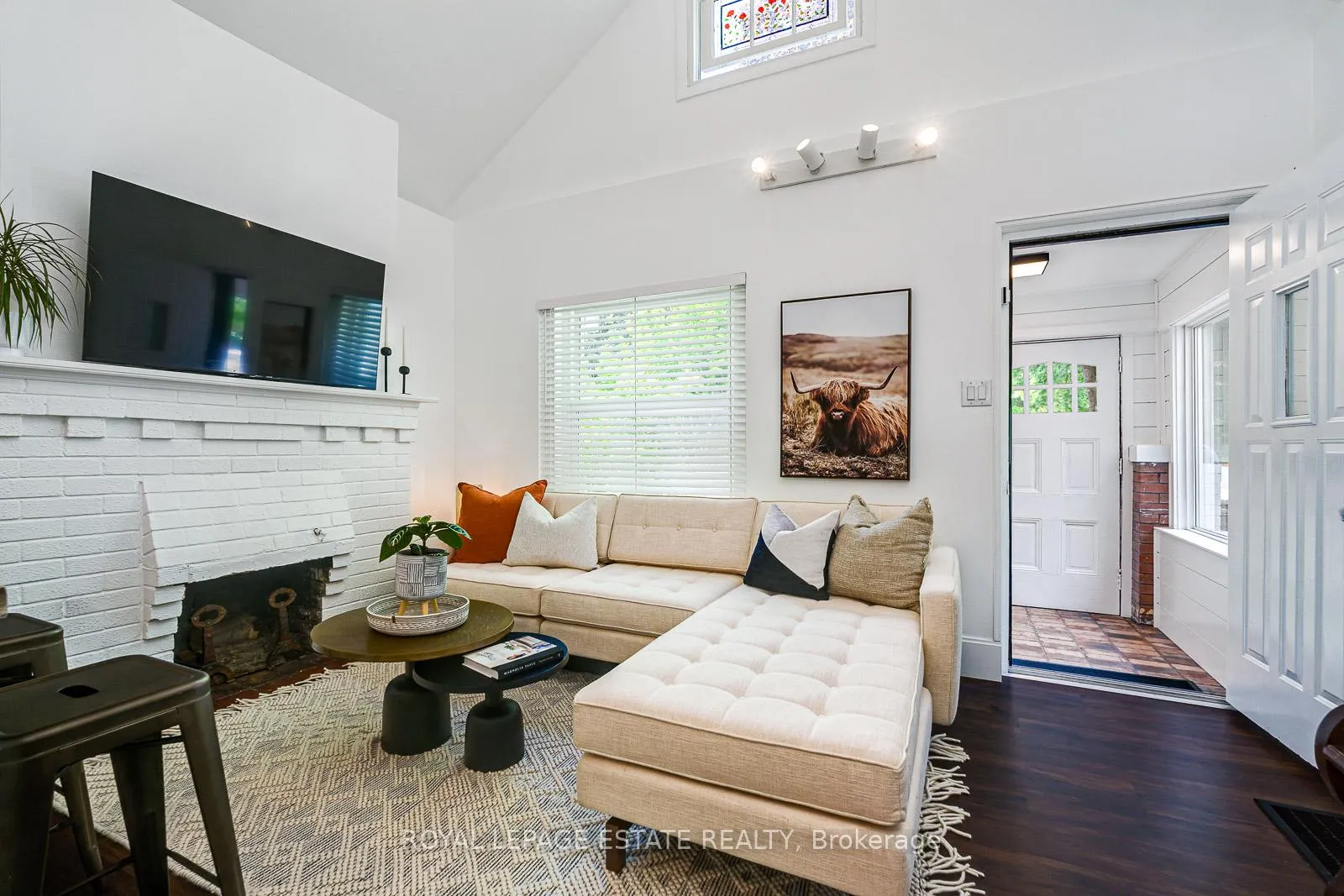 Photo 12 of 215 Pickering Street, Toronto, East End-Danforth — HOMEH