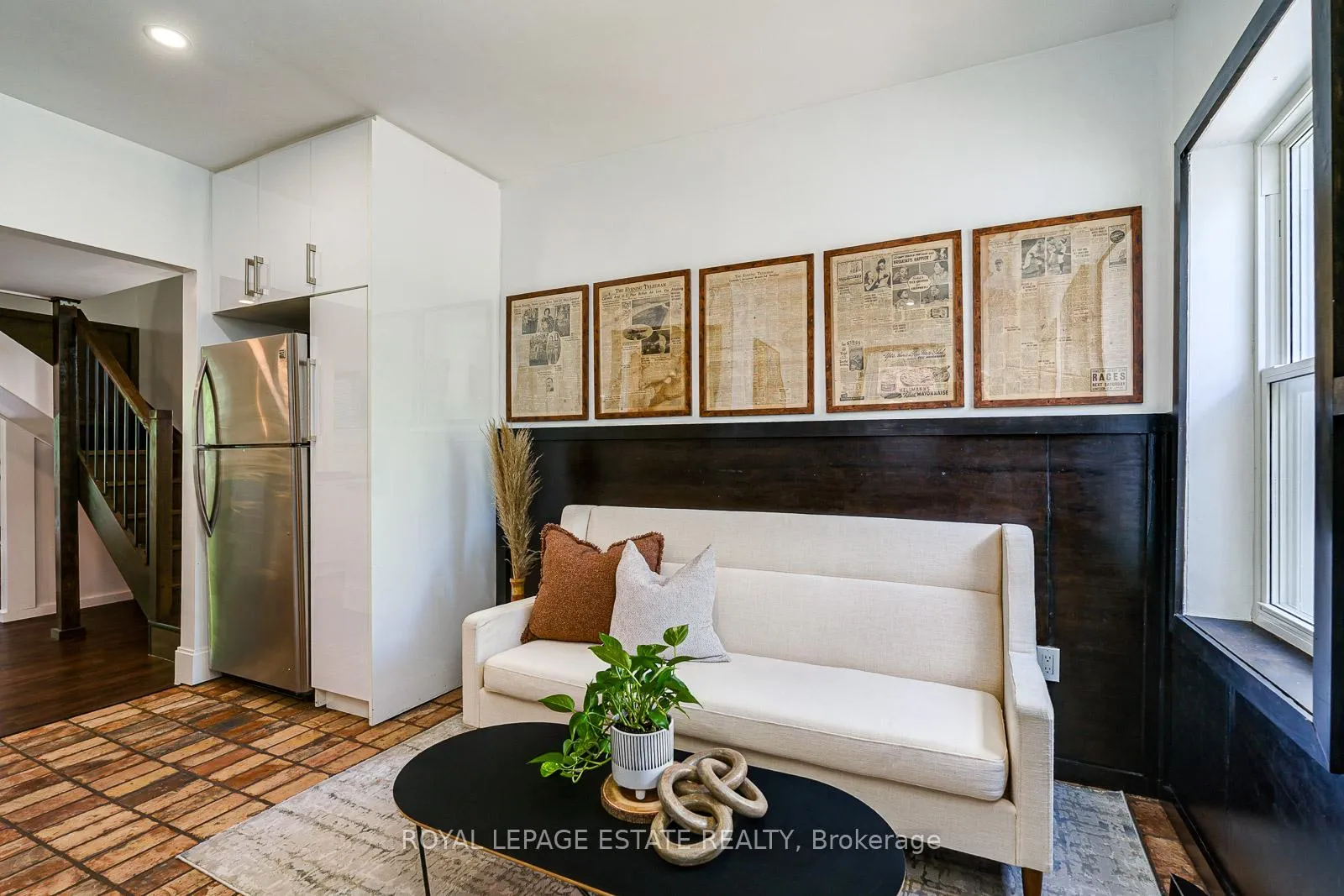 Photo 18 of 215 Pickering Street, Toronto, East End-Danforth — HOMEH