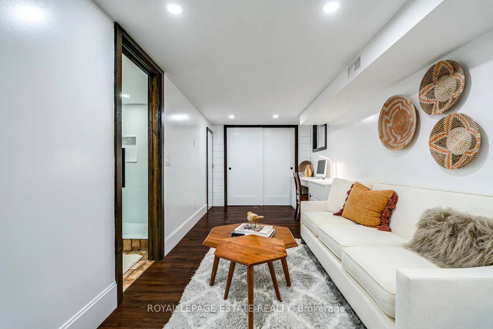 Photo 28 of 215 Pickering Street, Toronto, East End-Danforth — HOMEH