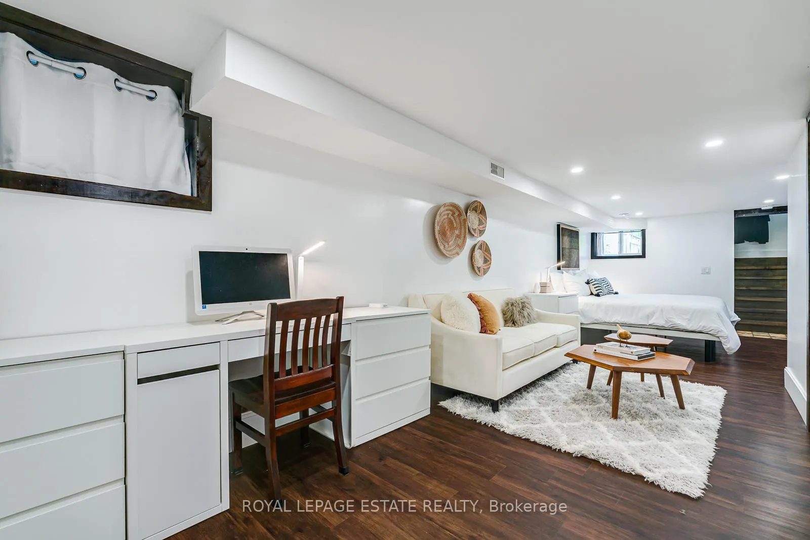 Photo 29 of 215 Pickering Street, Toronto, East End-Danforth — HOMEH