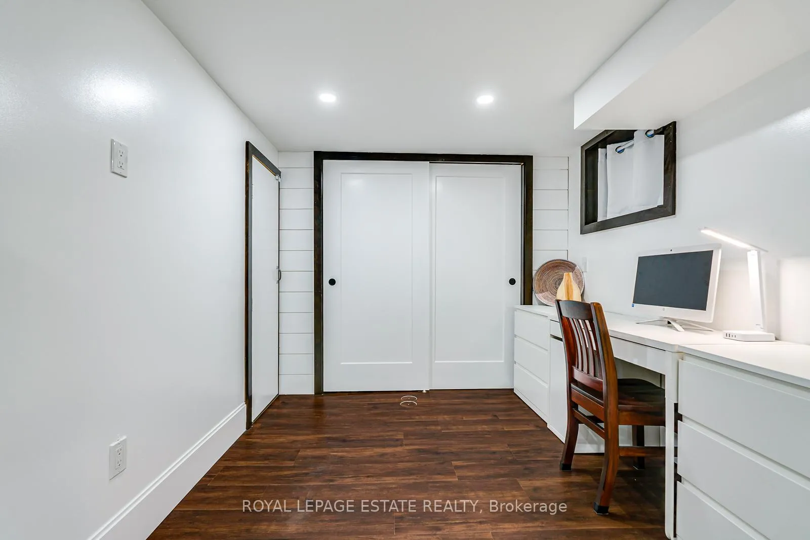 Photo 30 of 215 Pickering Street, Toronto, East End-Danforth — HOMEH