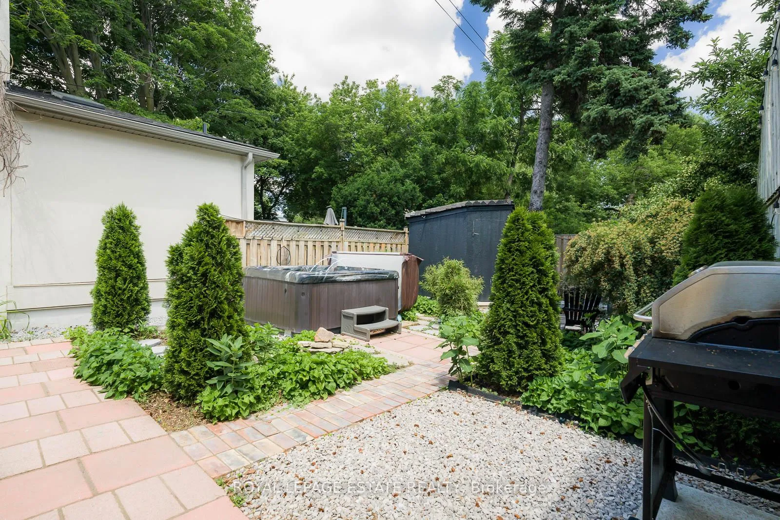 Photo 44 of 215 Pickering Street, Toronto, East End-Danforth — HOMEH
