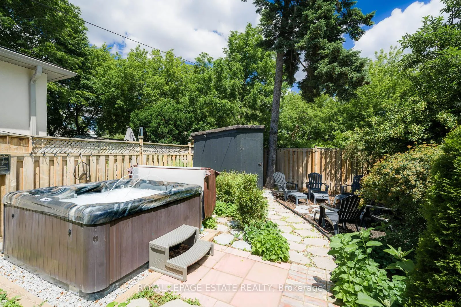 Photo 45 of 215 Pickering Street, Toronto, East End-Danforth — HOMEH