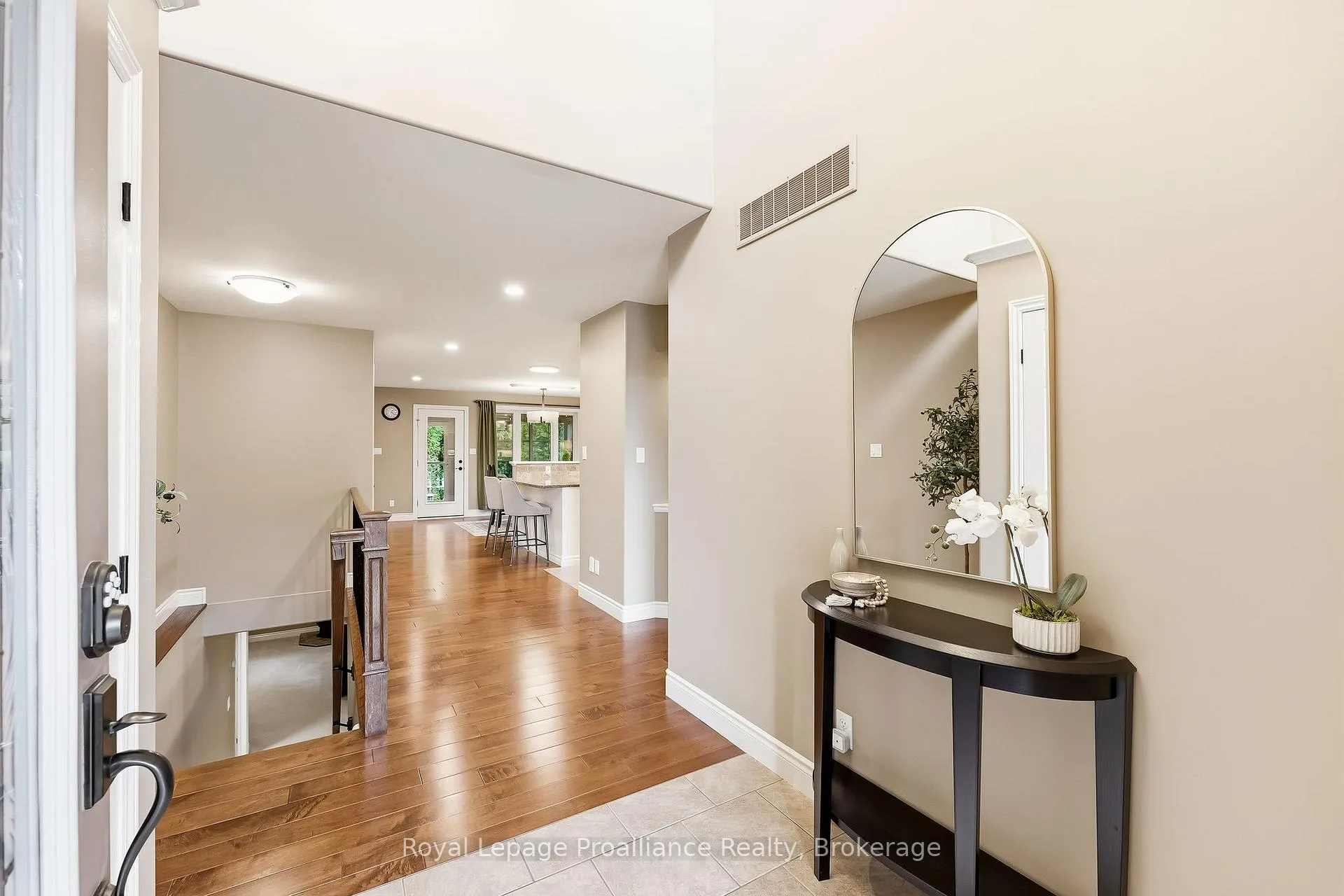 Photo 7 of 13 Algonquin Avenue, Brighton — HOMEH