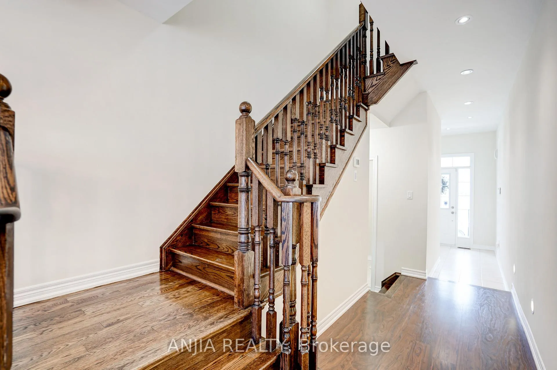 Photo 13 of 25 Collier Crescent, Markham, Wismer — HOMEH