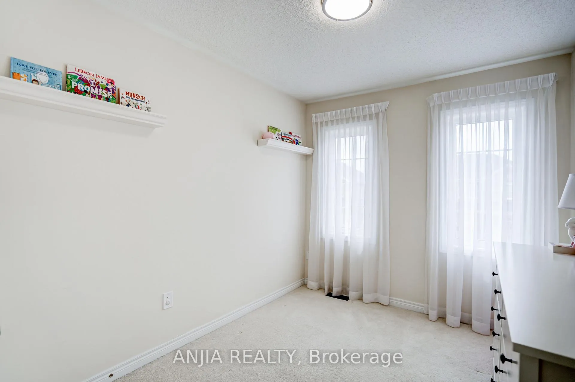 Photo 26 of 25 Collier Crescent, Markham, Wismer — HOMEH