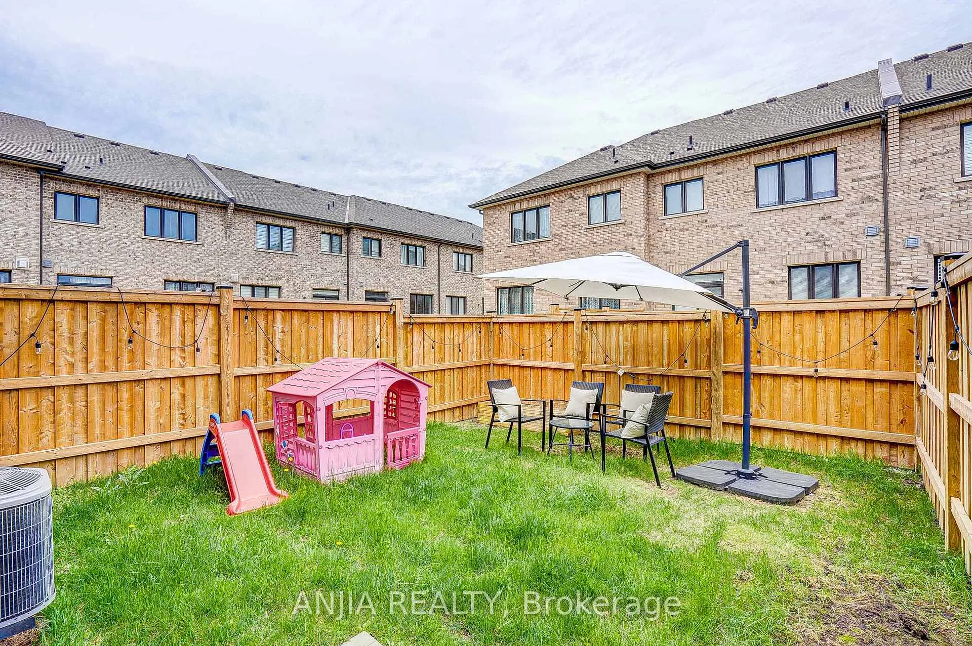 Photo 36 of 25 Collier Crescent, Markham, Wismer — HOMEH