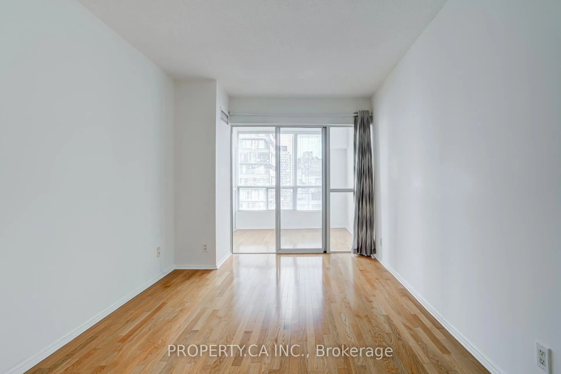 Photo 6 of Unit 1703, 92 King Street E, Toronto, Church-Yonge Corridor — HOMEH