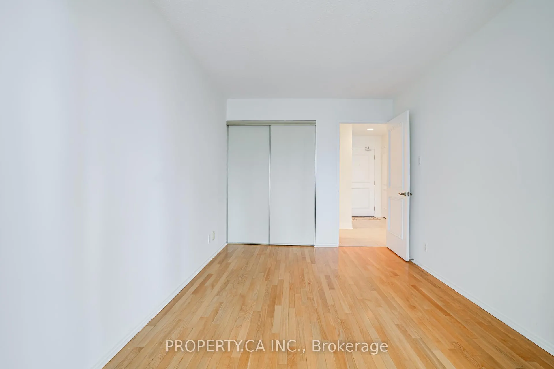 Photo 7 of Unit 1703, 92 King Street E, Toronto, Church-Yonge Corridor — HOMEH
