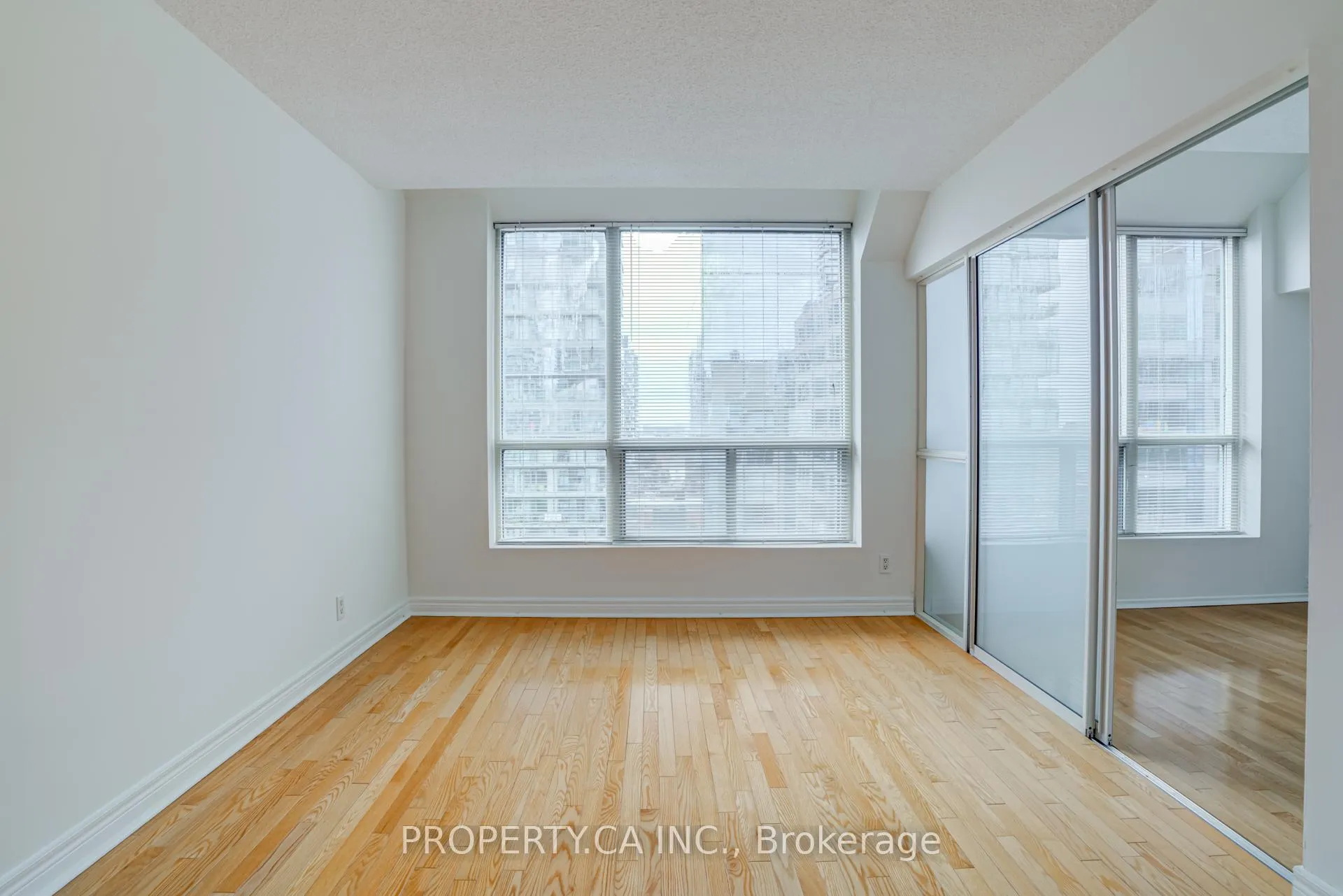 Photo 17 of Unit 1703, 92 King Street E, Toronto, Church-Yonge Corridor — HOMEH