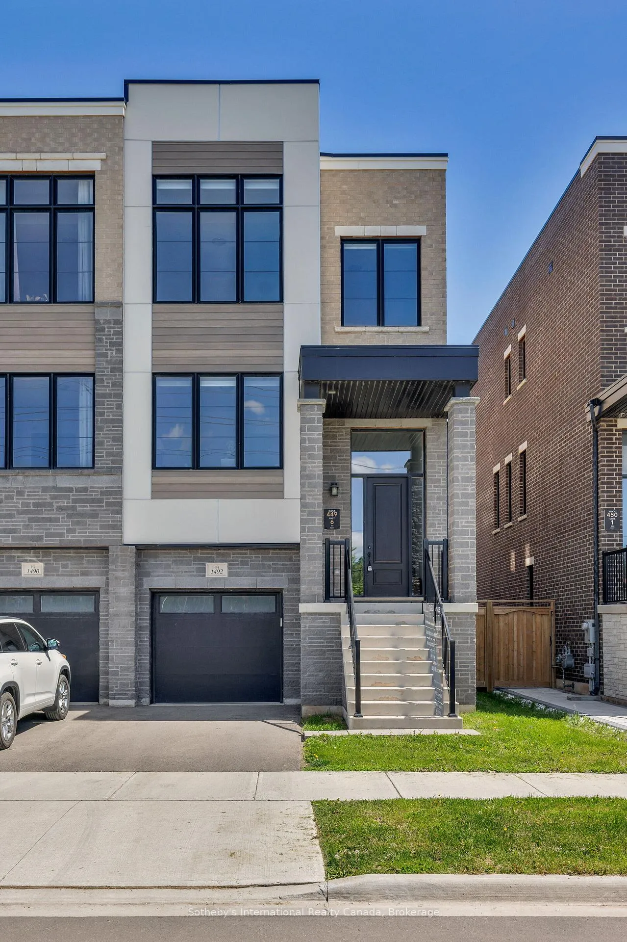 Photo 2 of 1492 Yellow Rose Circle, Oakville, Glen Abbey — HOMEH
