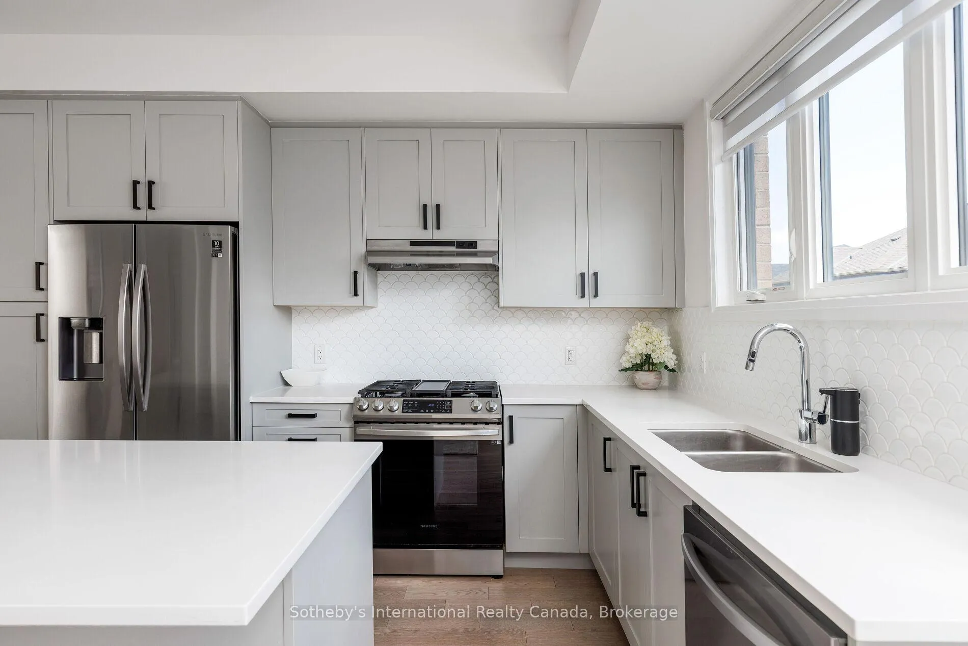 Photo 14 of 1492 Yellow Rose Circle, Oakville, Glen Abbey — HOMEH