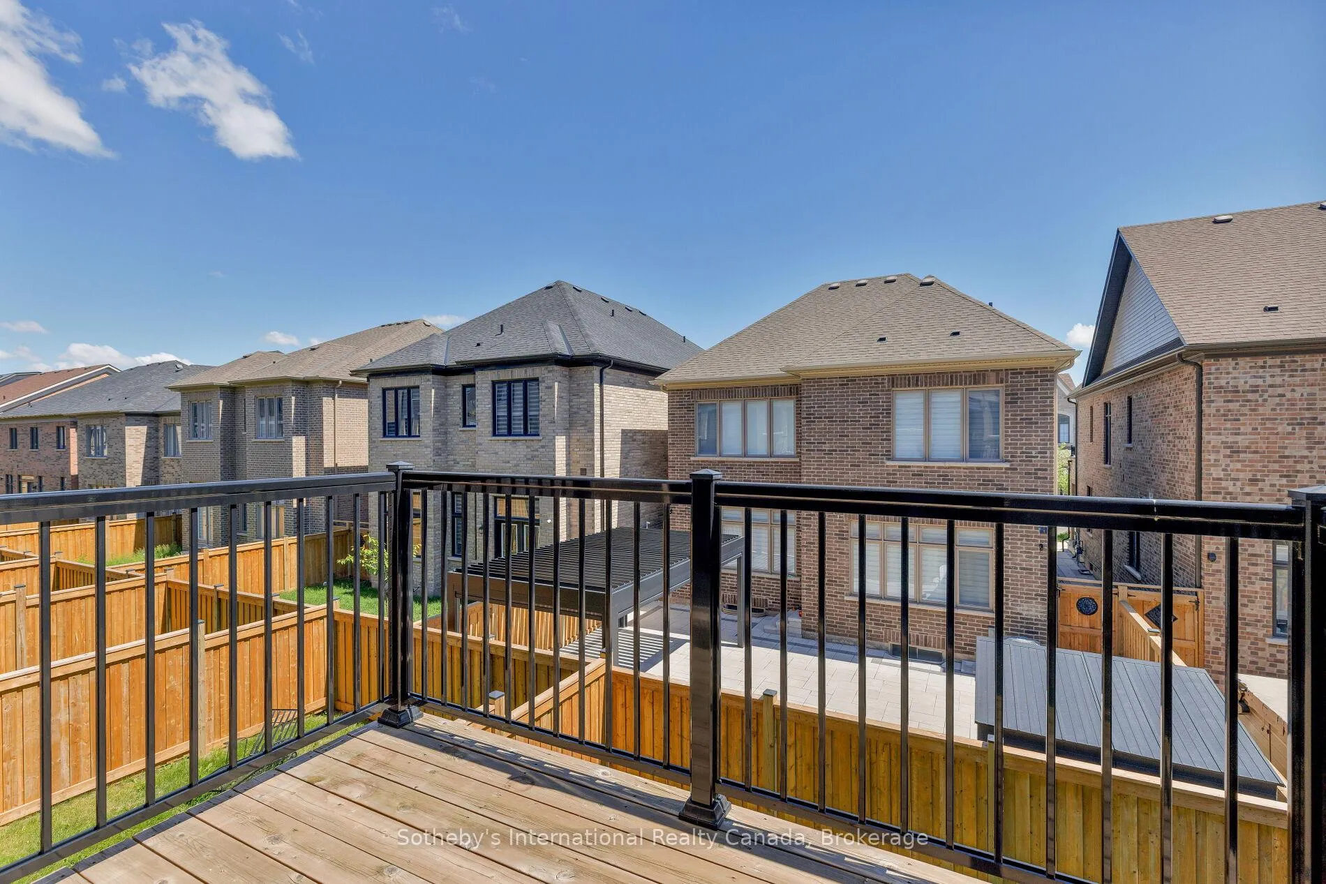 Photo 18 of 1492 Yellow Rose Circle, Oakville, Glen Abbey — HOMEH
