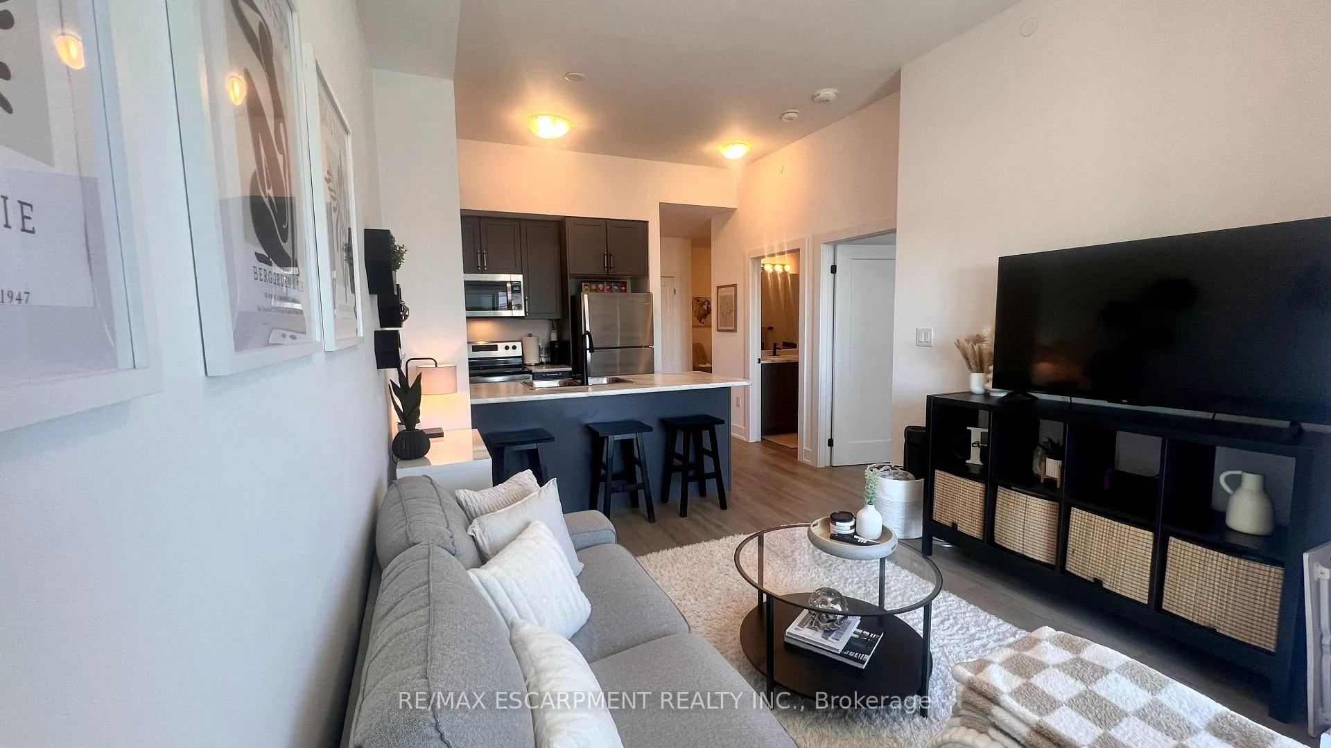 Photo 7 of Unit 1208, 460 Dundas Street E, Hamilton, Waterdown — HOMEH