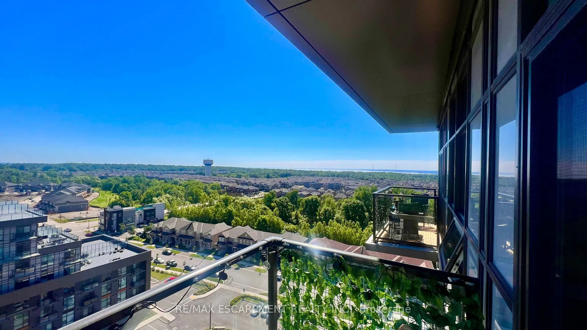 Photo 14 of Unit 1208, 460 Dundas Street E, Hamilton, Waterdown — HOMEH