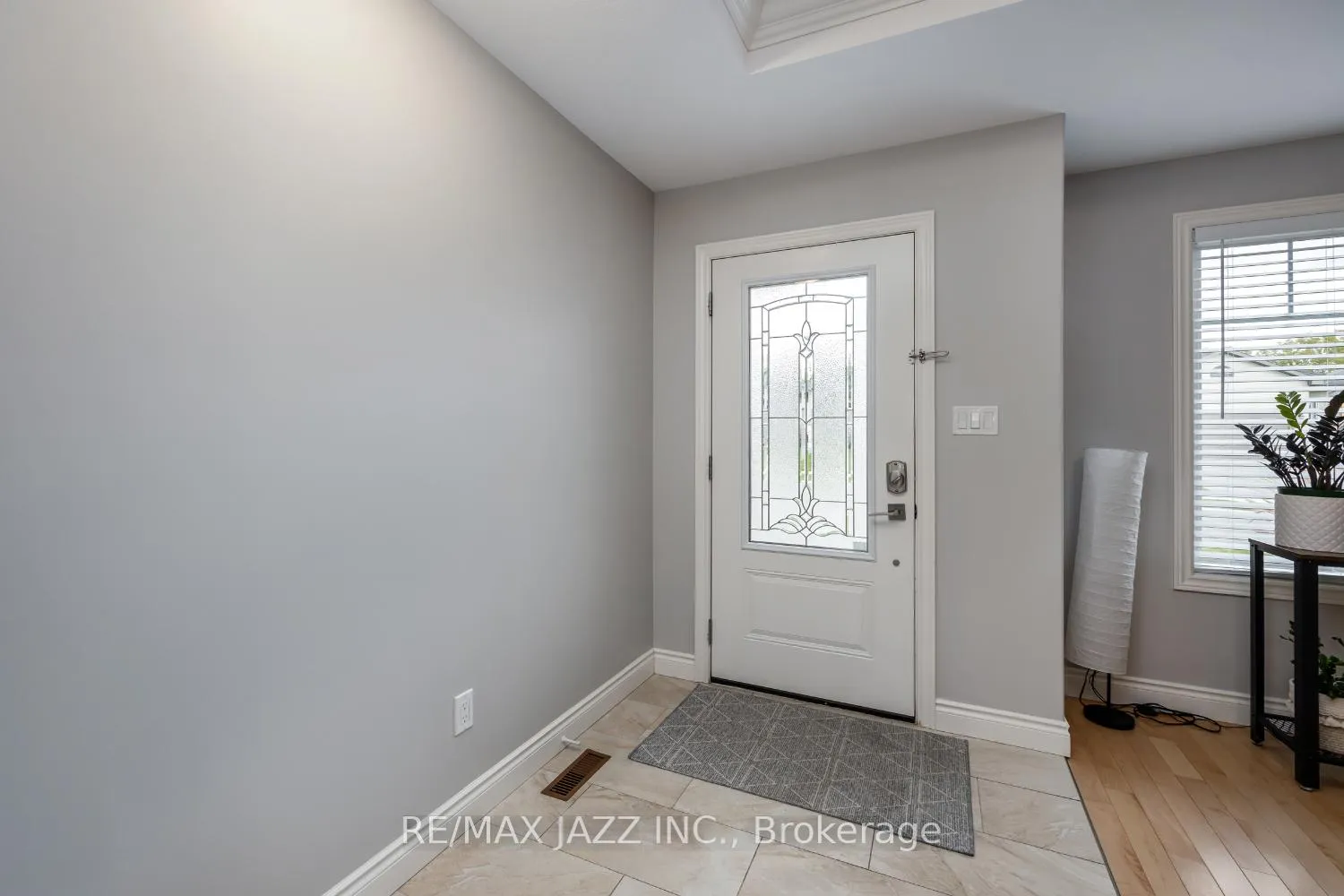 Photo 4 of 34 Cortland Way, Brighton — HOMEH