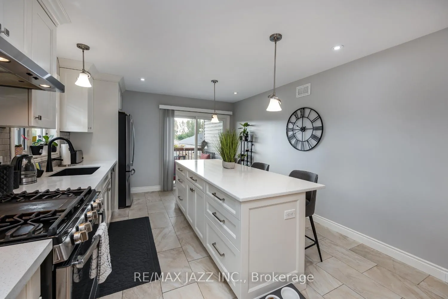 Photo 12 of 34 Cortland Way, Brighton — HOMEH