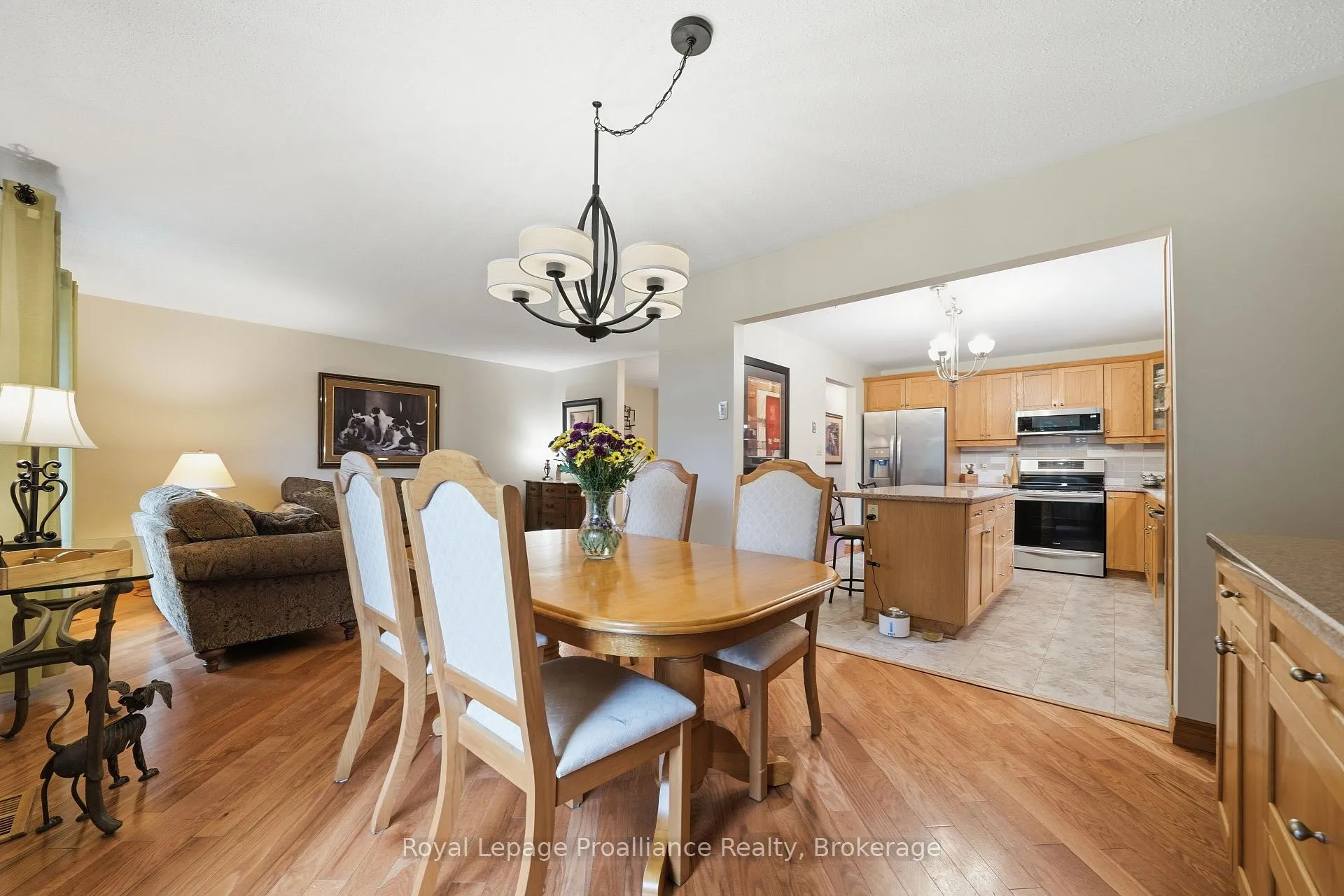 Photo 7 of 40 Springbrook Crescent, Belleville, Belleville Ward — HOMEH