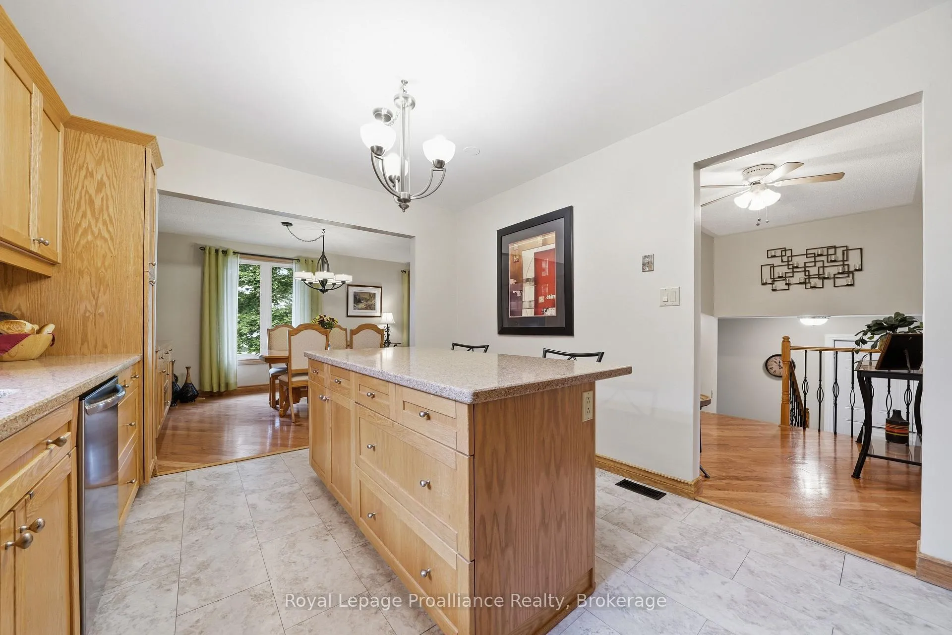Photo 10 of 40 Springbrook Crescent, Belleville, Belleville Ward — HOMEH