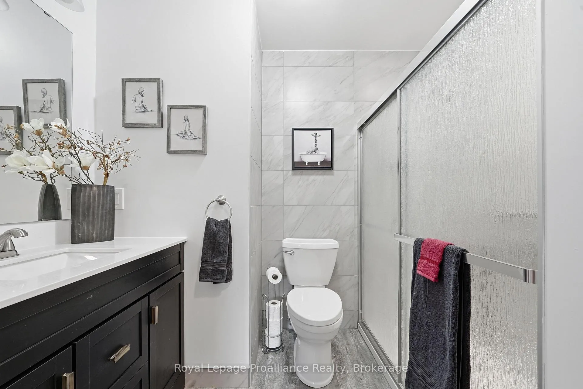 Photo 19 of 40 Springbrook Crescent, Belleville, Belleville Ward — HOMEH