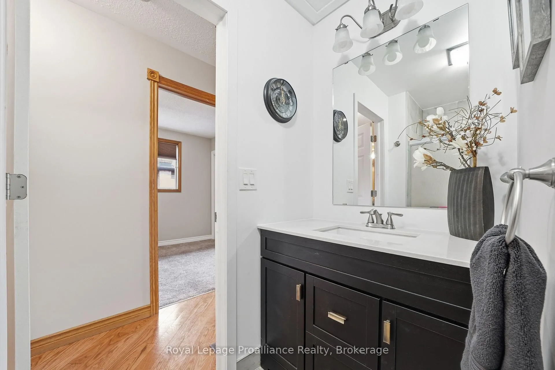 Photo 20 of 40 Springbrook Crescent, Belleville, Belleville Ward — HOMEH
