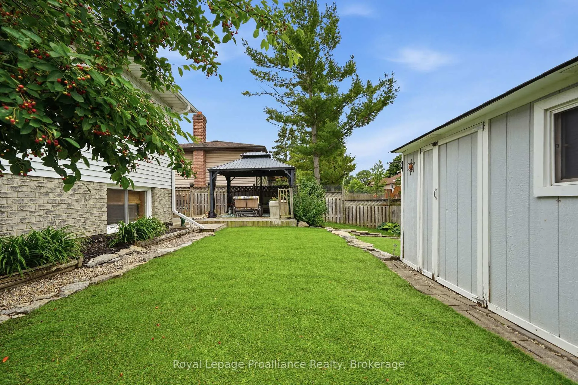 Photo 39 of 40 Springbrook Crescent, Belleville, Belleville Ward — HOMEH