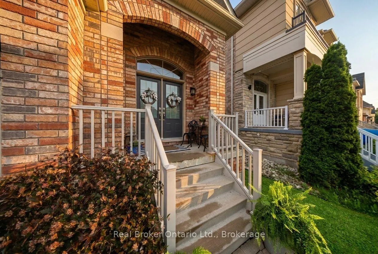 Photo 2 of 419 Rideau River Street, Waterloo — HOMEH