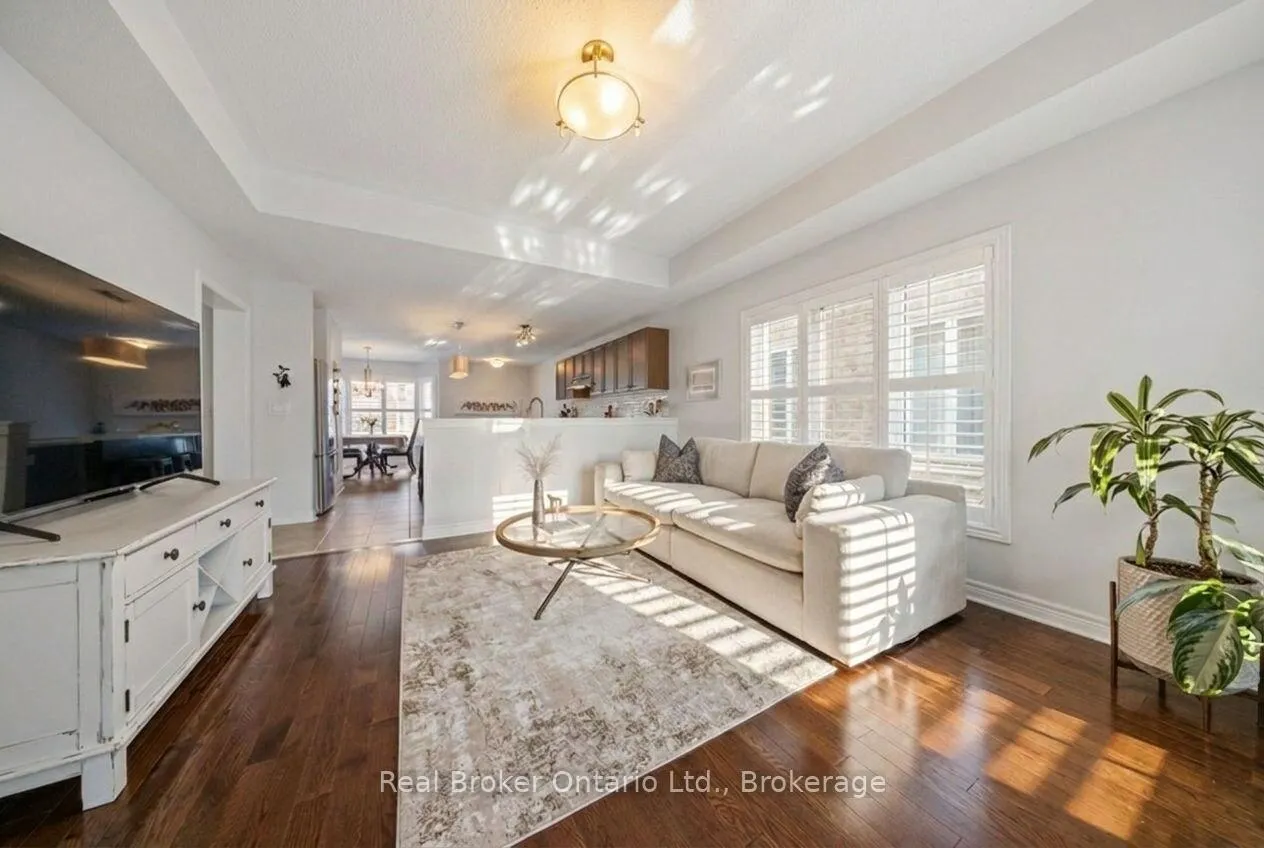 Photo 4 of 419 Rideau River Street, Waterloo — HOMEH
