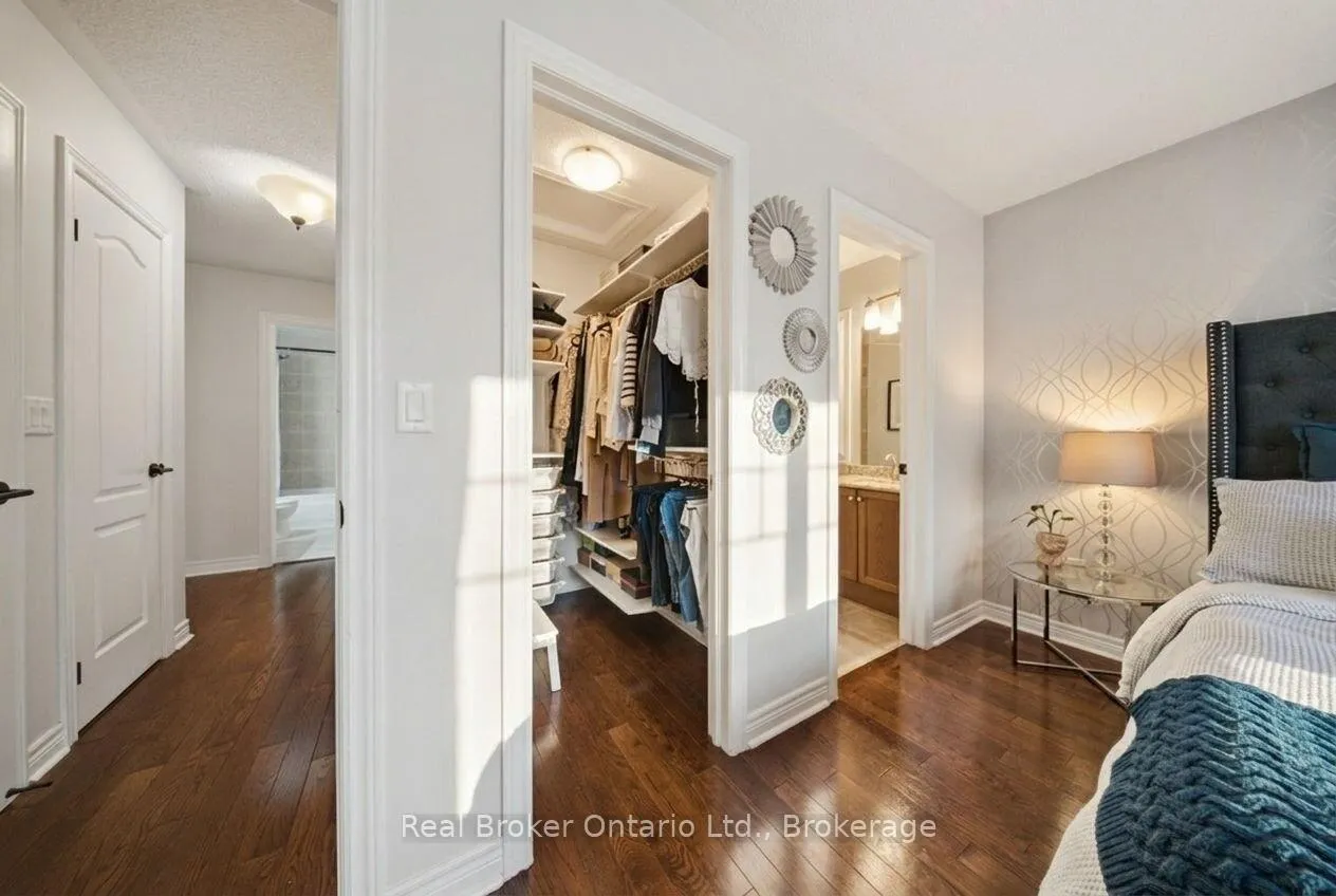 Photo 15 of 419 Rideau River Street, Waterloo — HOMEH