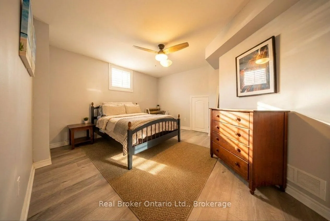 Photo 24 of 419 Rideau River Street, Waterloo — HOMEH