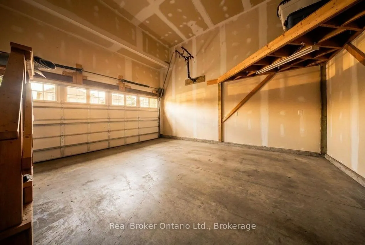 Photo 25 of 419 Rideau River Street, Waterloo — HOMEH