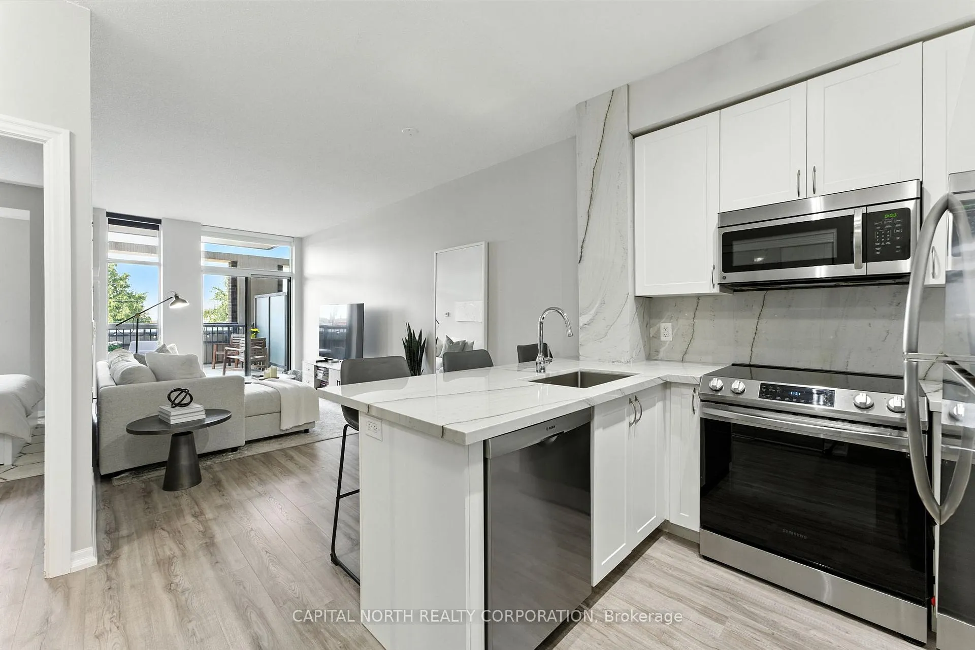Photo 2 of Unit 213, 1940 Ironstone Drive, Burlington, Uptown — HOMEH