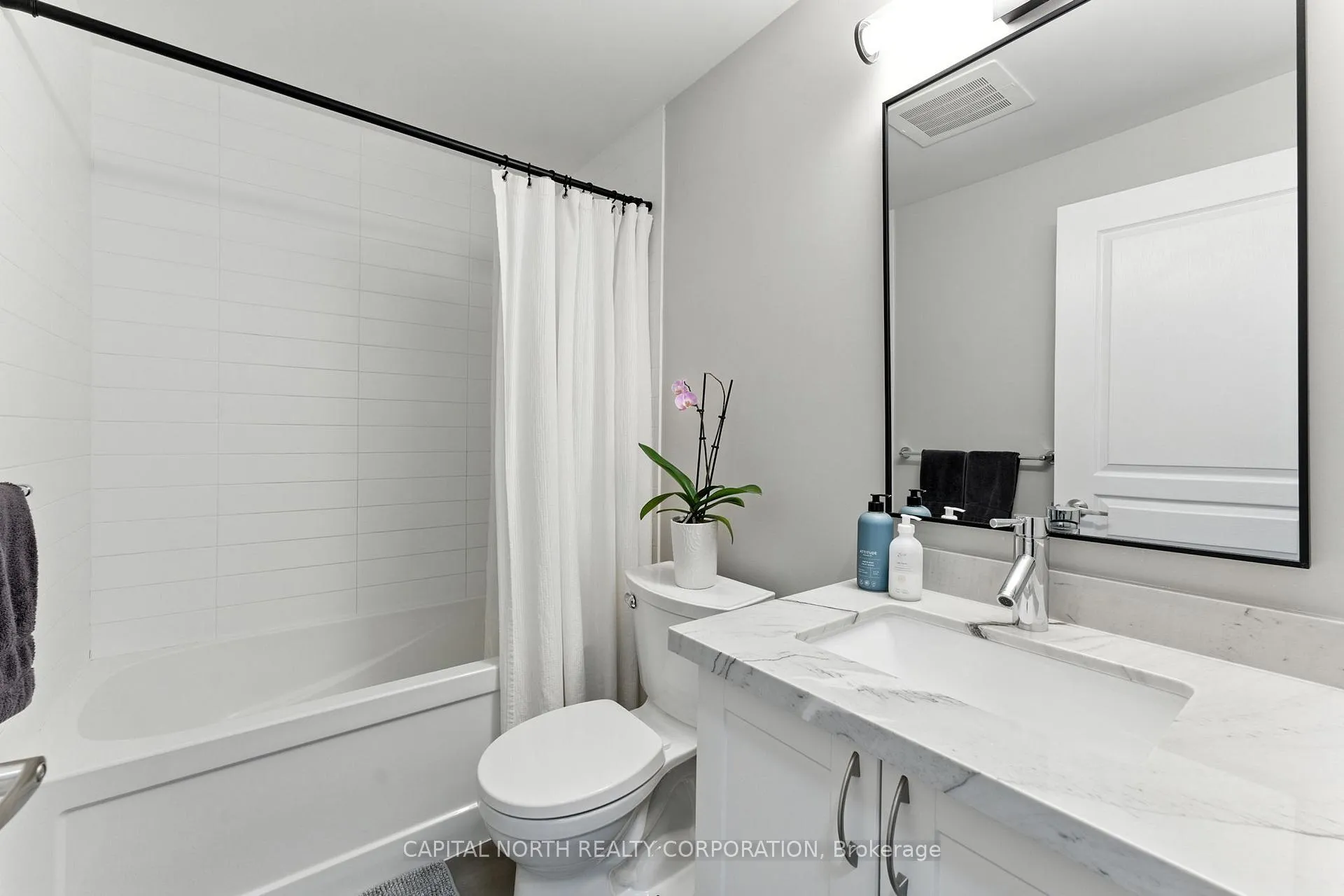 Photo 12 of Unit 213, 1940 Ironstone Drive, Burlington, Uptown — HOMEH